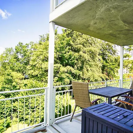 Apartment Moderne Mit Balkon, Meerblick - Ferienresidenz Zwei Boddenfewo 1-3 *